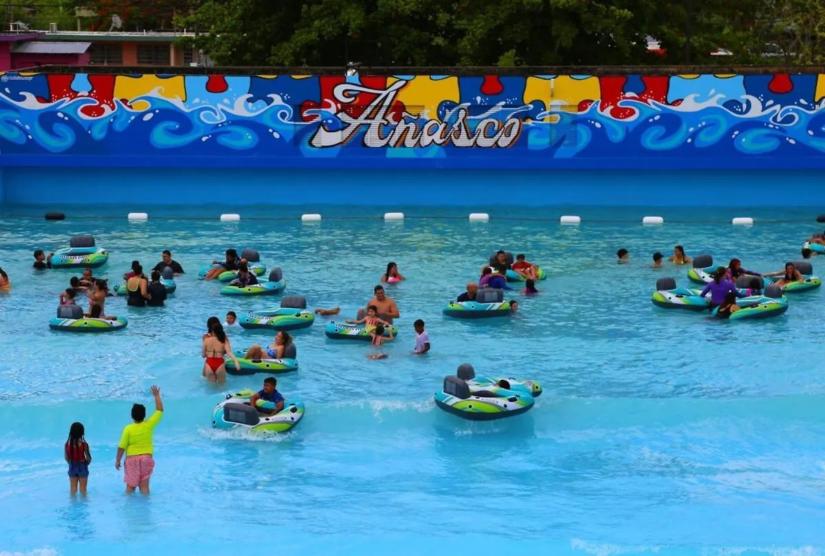 West Side Studio Apartments Añasco